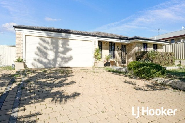 15 Drammen Elbow, WA 6030
