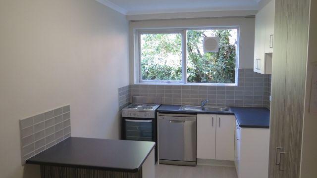 3/12 Roseberry Grove, VIC 3163