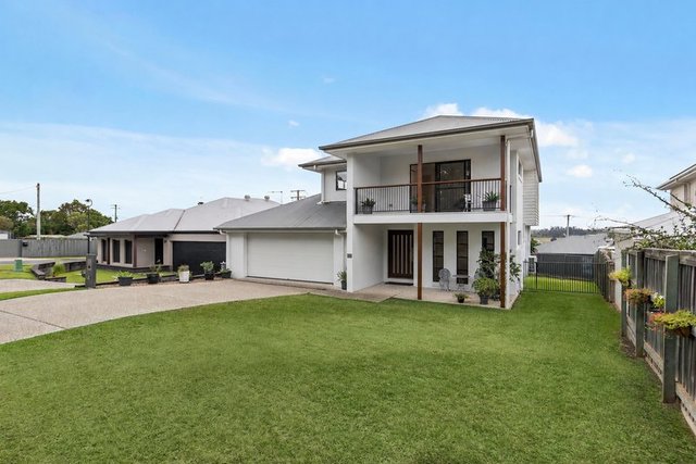 4 Sovereign Place, QLD 4035