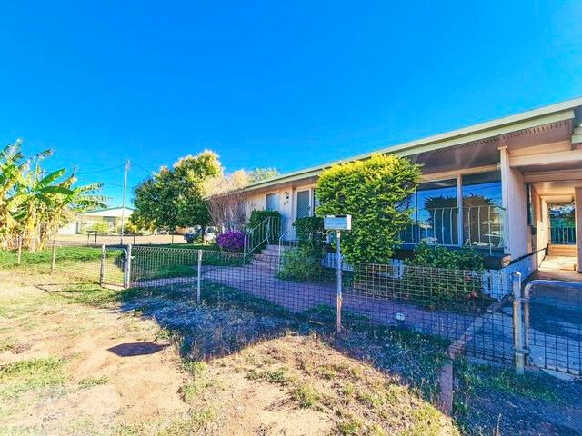 27 Abau Street, QLD 4825