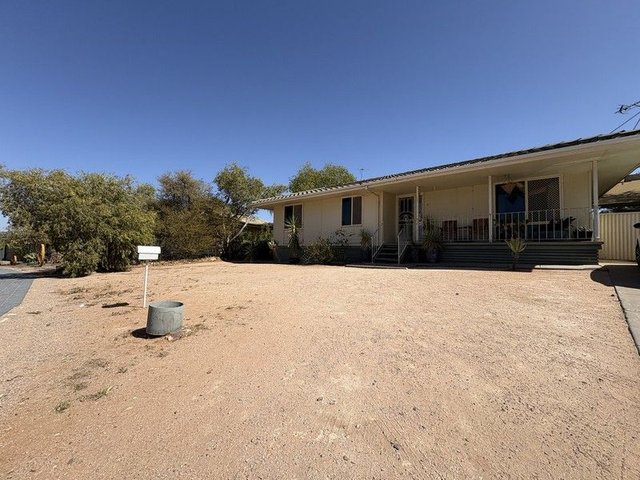 96 Hurcombe Crescent, SA 5700