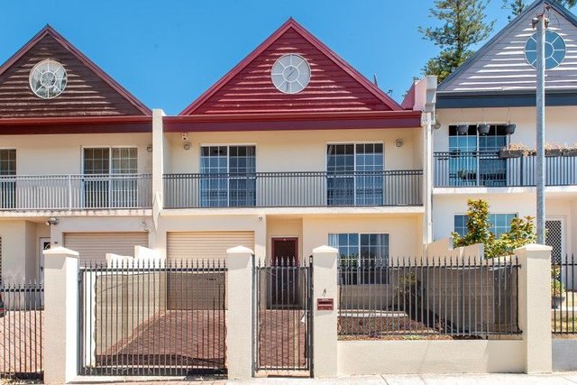 4/15 Teague Street, WA 6100