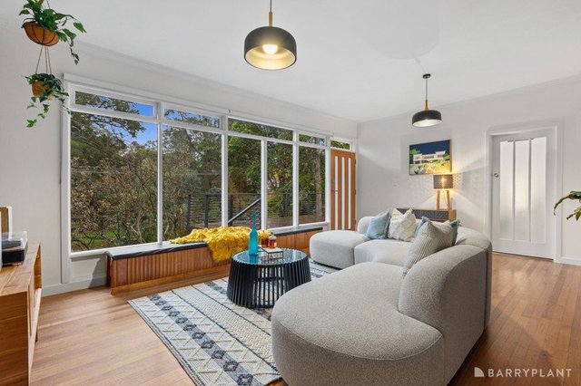 24 Royal Avenue, VIC 3135