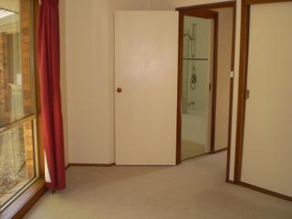Bedroom 1 (2016-03-05)