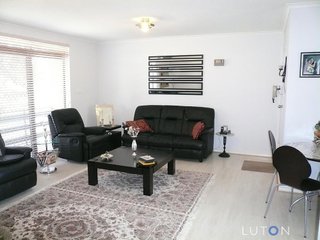 3 lounge.JPG