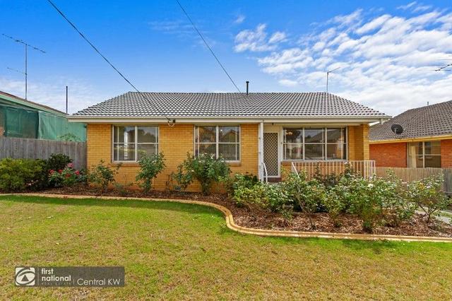 13 Howard Ave, VIC 3842