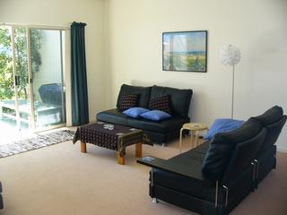 Lounge (2006-03-27)
