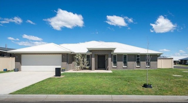 2 Kemp Street, NSW 2795