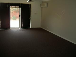 Lounge (2006-12-04)