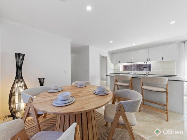 18 Crowe Avenue, VIC 3977