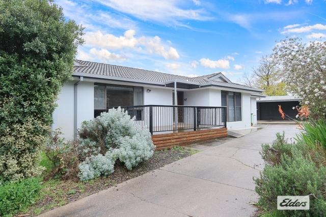 2 Holmes Court, VIC 3690