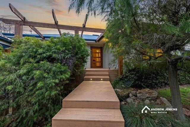 5 Lirrk St, VIC 3644