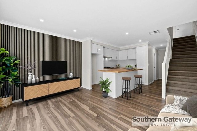 10 Handford Place, WA 6167