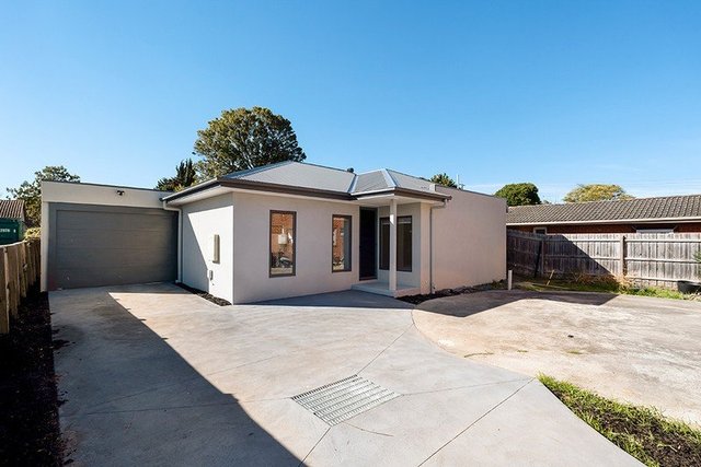2/35 Longleaf Street, VIC 3200