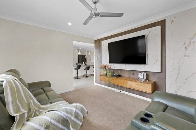 18 Knot Court, QLD 4750