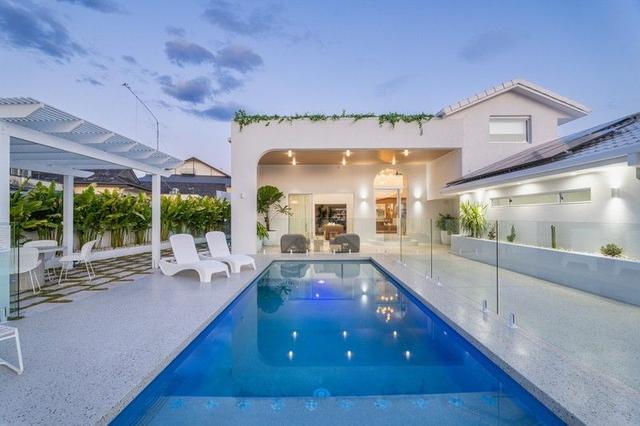 6 Key Biscayne, QLD 4226