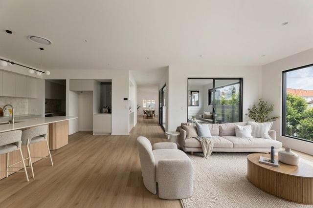 19 Lamrock Street, QLD 4121