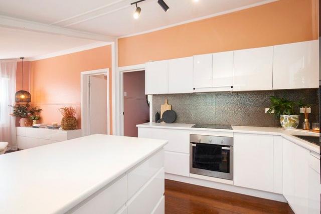 12 Robertson Street, NSW 2294