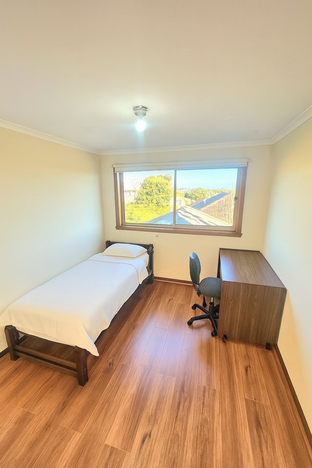 8 Weller St, VIC 3175