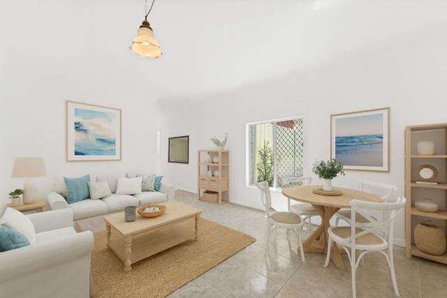 1/5 Lake Heights Road, NSW 2502