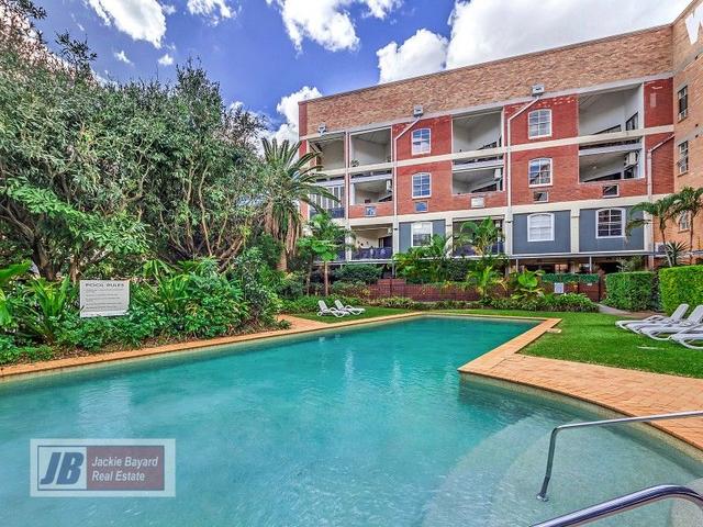 54 Vernon Tce, QLD 4005
