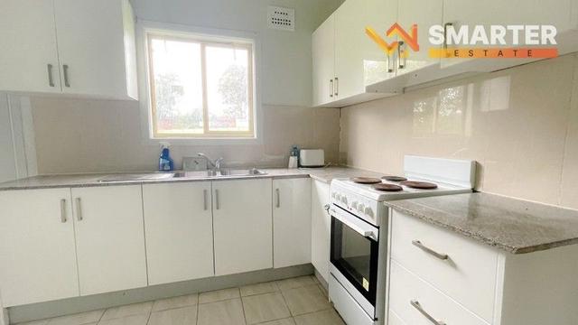4 Ronald Street, NSW 2163