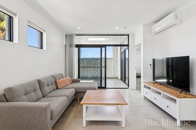 6/164 Odin Road, WA 6018