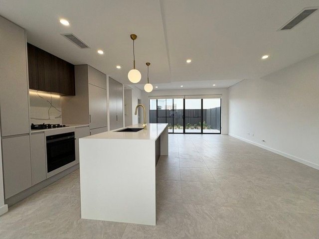 16/9 Second Avenue, NSW 2122