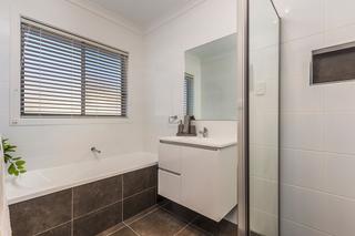 Bathroom (2019-11-07)