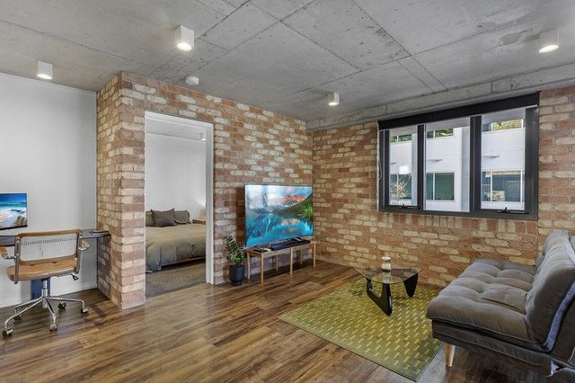 111/190 Varsity Parade, QLD 4227