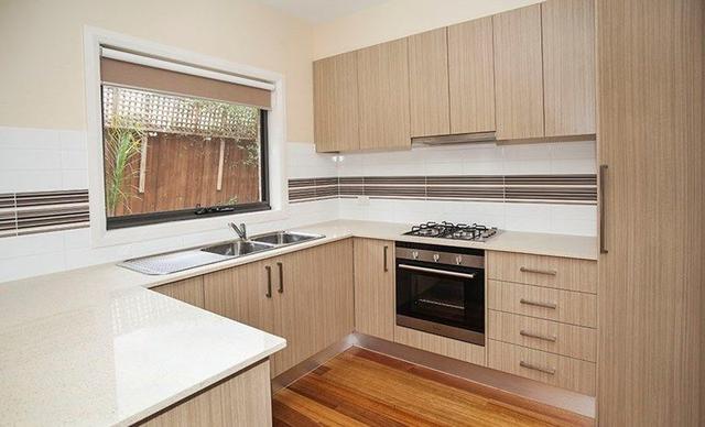 2/36 Cook Road, VIC 3132