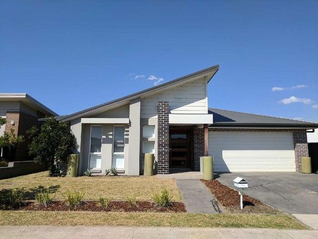 12 Sinclair Parade, NSW 2747