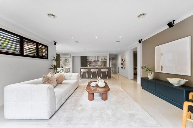 18 Barker Street, VIC 3192