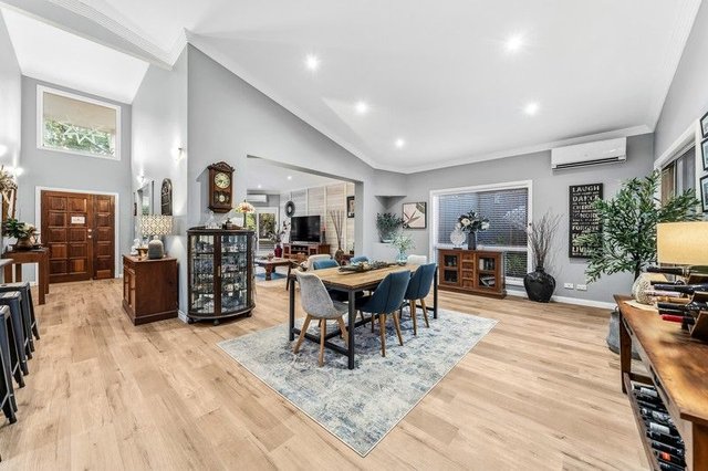 4 Diamondy  Close, QLD 4078