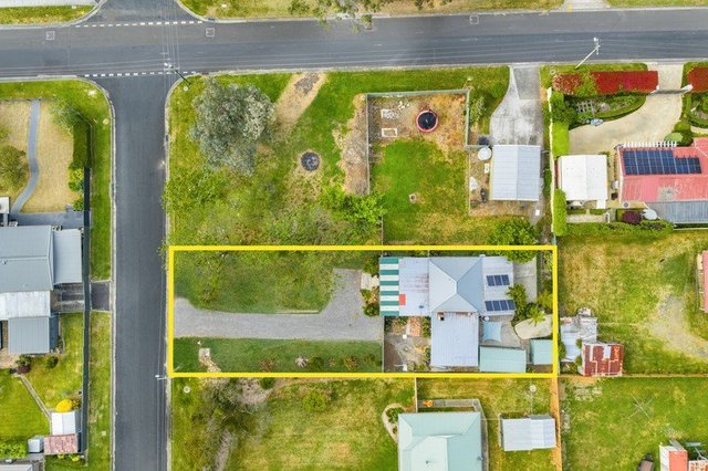 11 Anne Street, NSW 2575