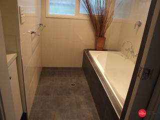 Bathroom (2019-06-11)