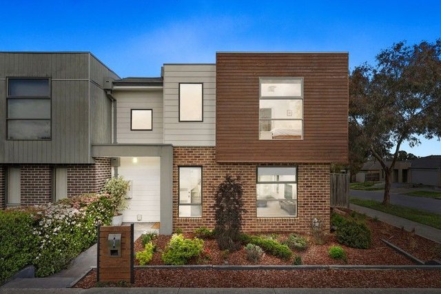 1 Eastern  View, VIC 3754