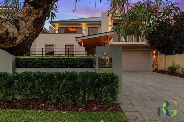 16 Farrin Street, WA 6156