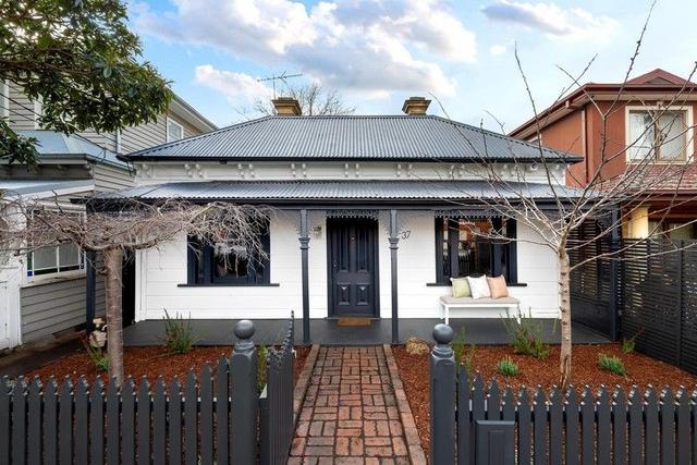 37 The Avenue, VIC 3058