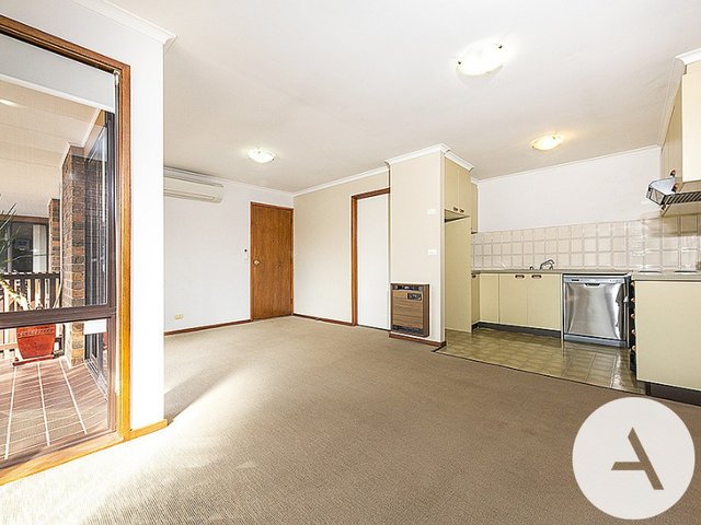 27 Rowe Pl, ACT 2606