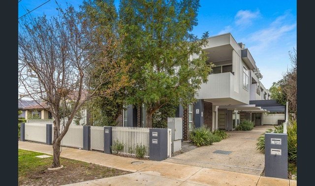 2/7 Neil Street, VIC 3020