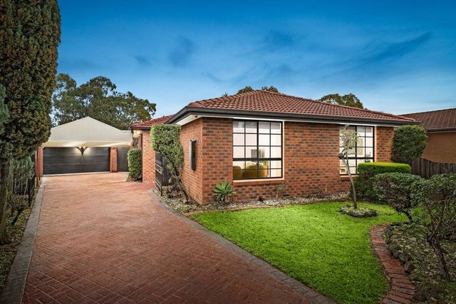 4 Gaze Court, VIC 3082