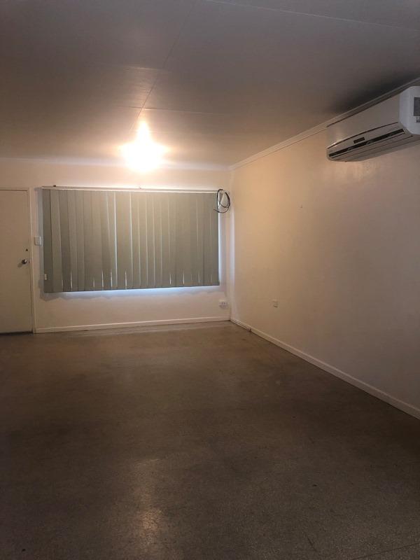 Unit 1/148 West St, QLD 4825