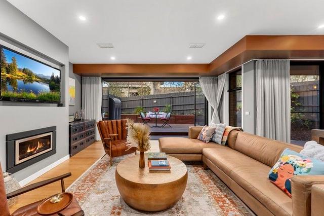 2/1 Eyre Court, VIC 3107