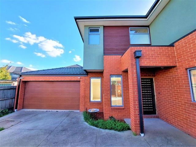 2/11 Dalveen Road, VIC 3079