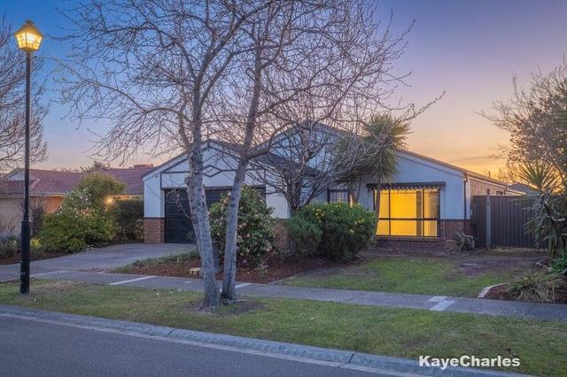 16 Retreat Circuit, VIC 3807