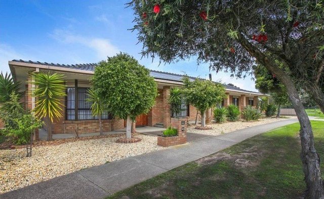 2 Malibu Grove, VIC 3038
