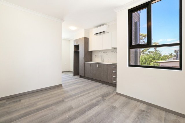 6/242 Warringah Road, NSW 2100