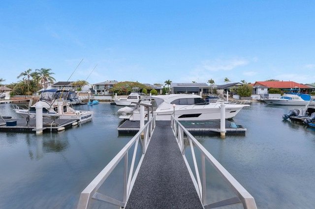 16 O'Grady Drive, QLD 4216