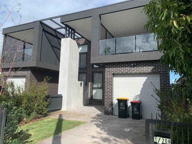 1/208 Wangee Road, NSW 2190